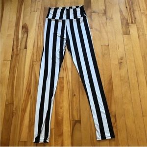 Beetlejuice Black and White Legging
